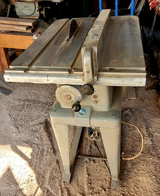 Machine Photo