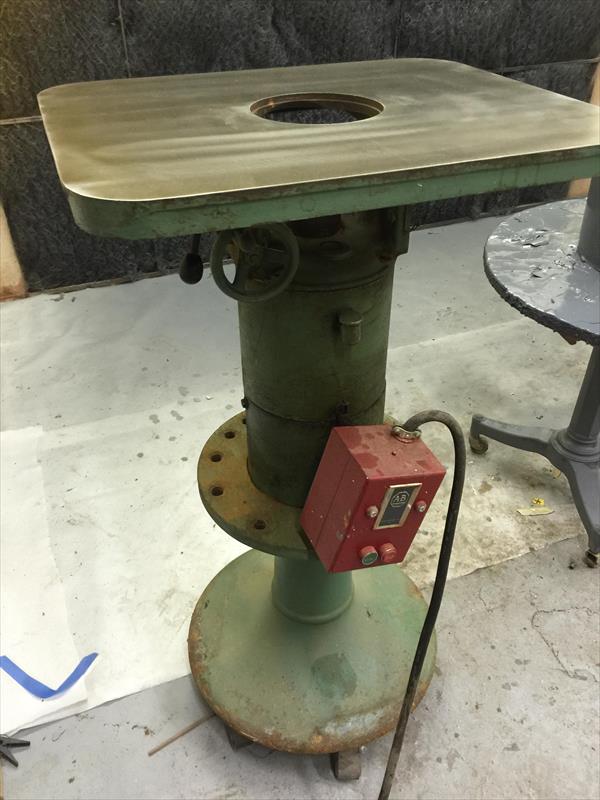 STATE Oscillating spindle sander B4 US 600.00 (Ashland, PA
