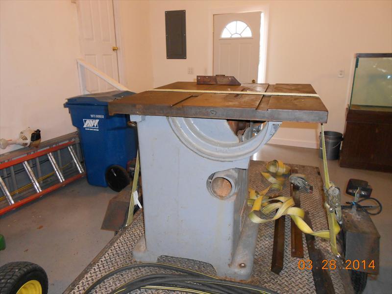 Oliver 232 Table Saw US 575.00 (Demotte, Indiana)