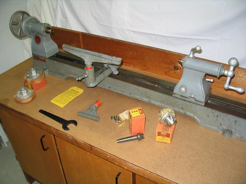 Delta Woodturning Lathe US 295.00 (Raleigh, NC)