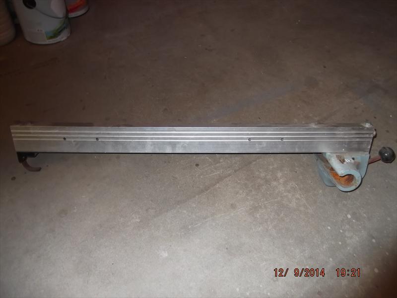 Delta table saw fence US 20.00 (Midland, MI)